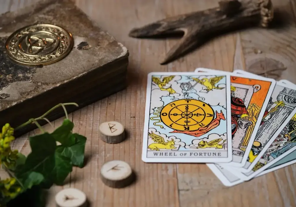 Tygodniowy Horoskop Miłosny - Jak go czytać mądrze?