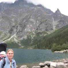Spokojne wakacje z niemowlakiem w Polsce. Bezpieczne i przyjazne miejsca dla rodzin