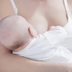 Jak bezpiecznie i spokojnie oduczyć dziecko nocnego karmienia piersia